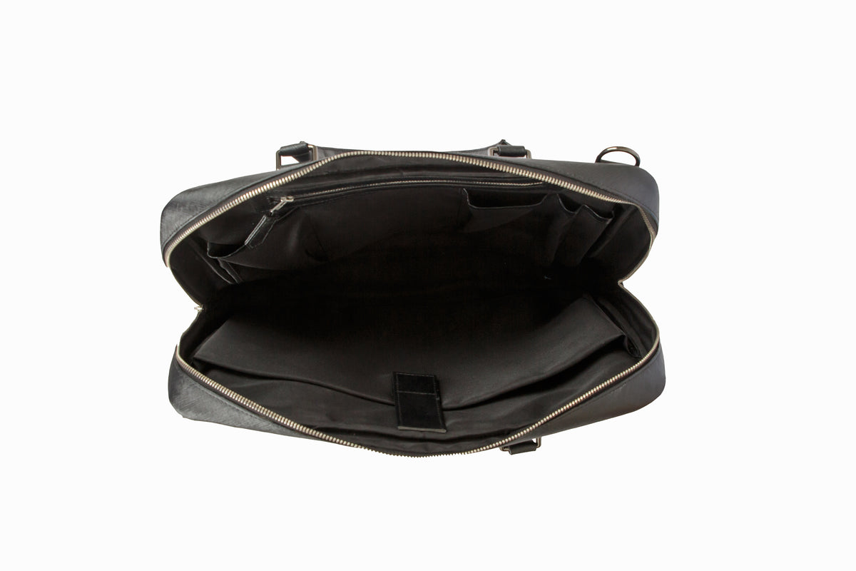 Fifth Avenue Black Saffiano office bag - interior compartments